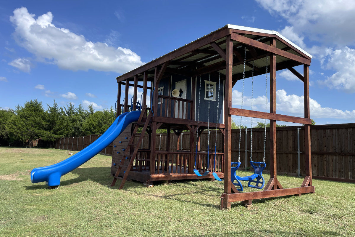 Custom Playhouse 10x20 (P1013)