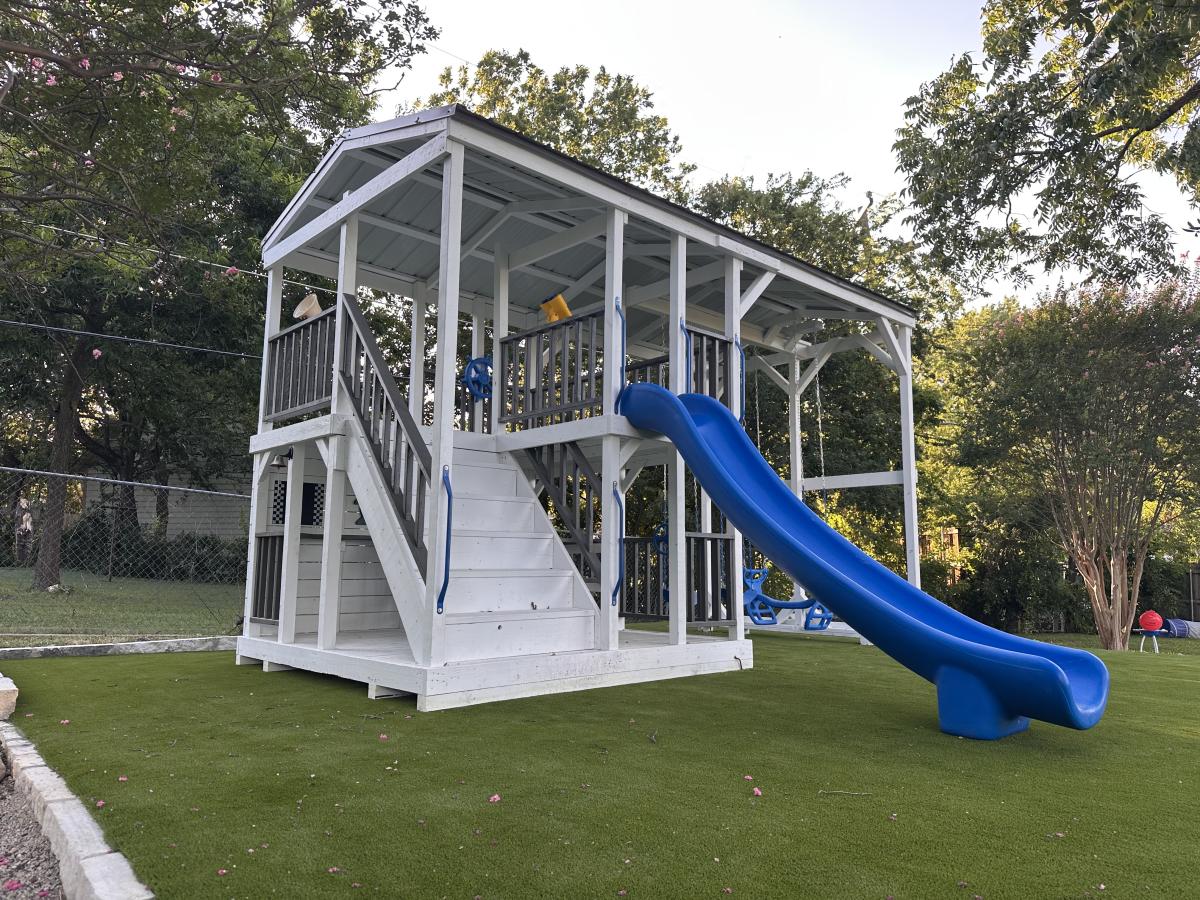 10x20 Deluxe Playset with Stairs and Dual Glider - photo 2