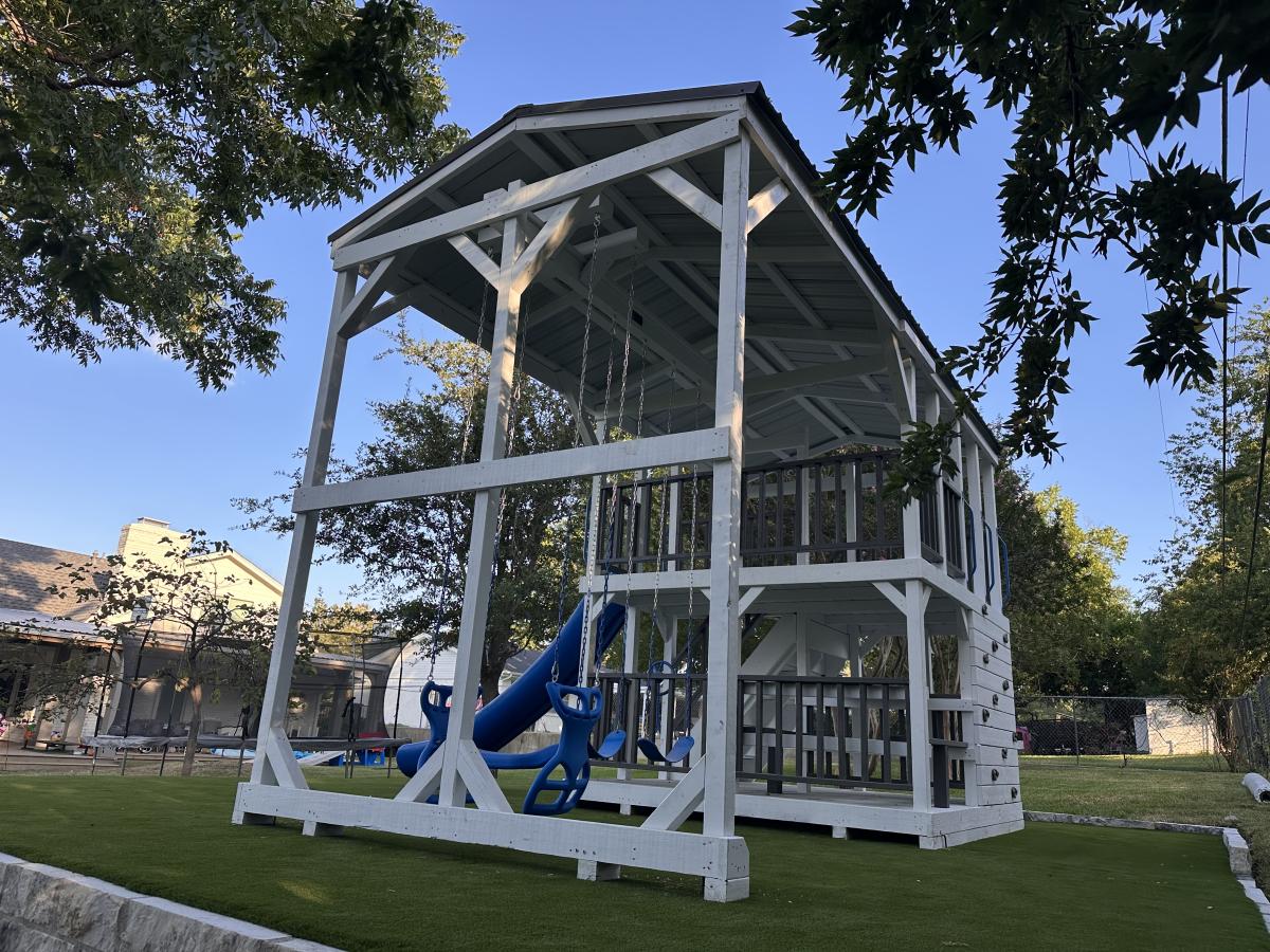 10x20 Deluxe Playset with Stairs and Dual Glider - photo 5