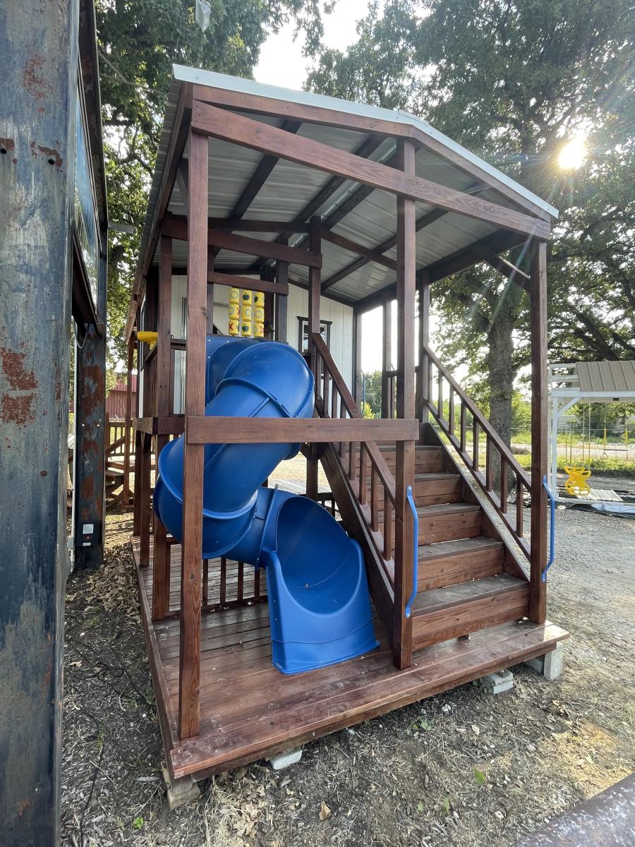 10x25 Playhouse with Stairs - photo 3